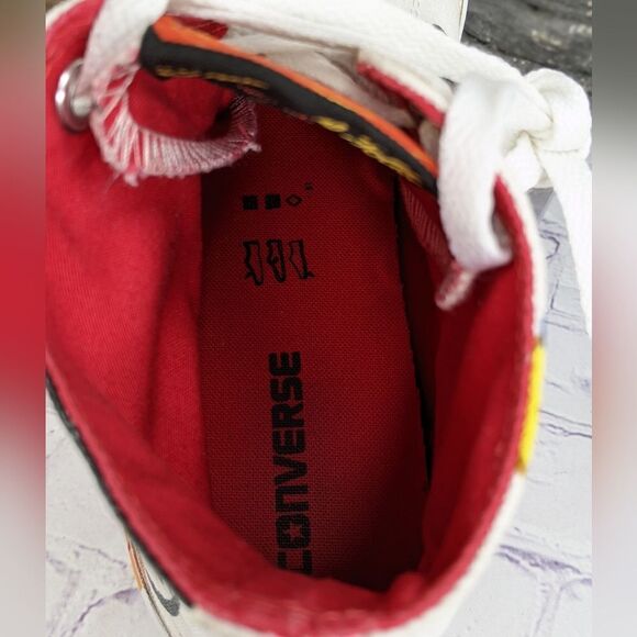 Converse Looney Tunes x Chuck Taylor All Star Hi 'Sylvester & Tweety' Sneakers - Picture 11 of 13